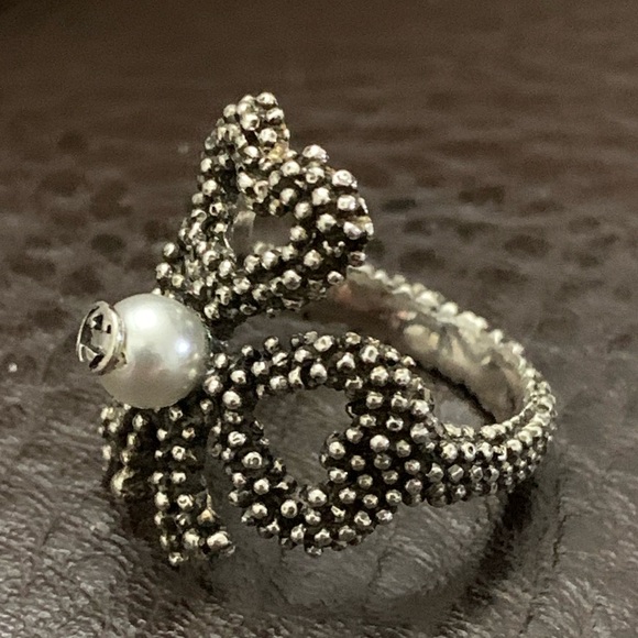 Gucci sterling silver Pearl heart ring Size 6 - Picture 6 of 14